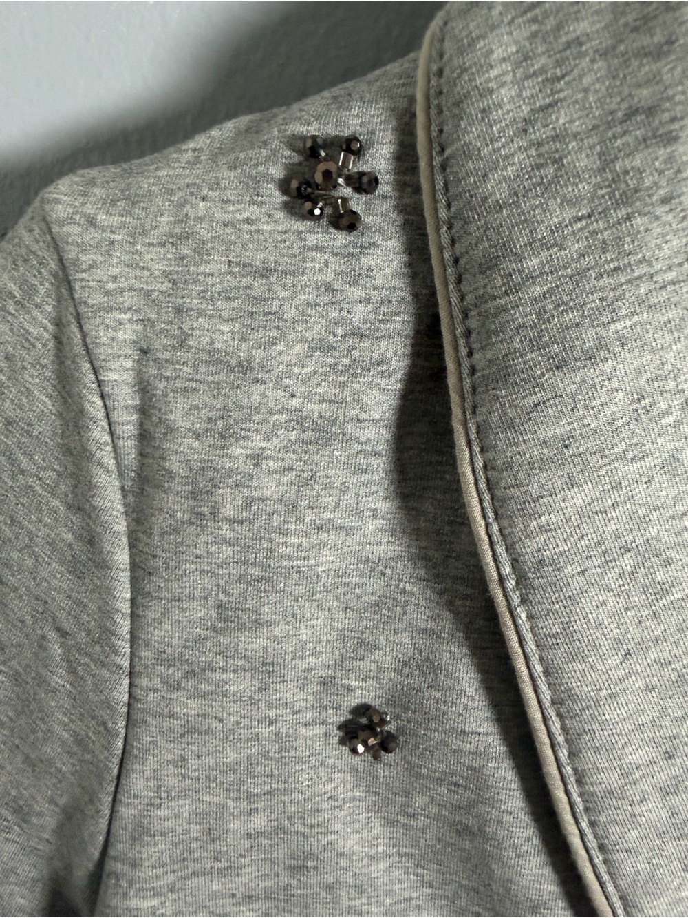 Gray Knit Blazer Jacket with Embellished Embroidery NEW - Picture 2 of 8